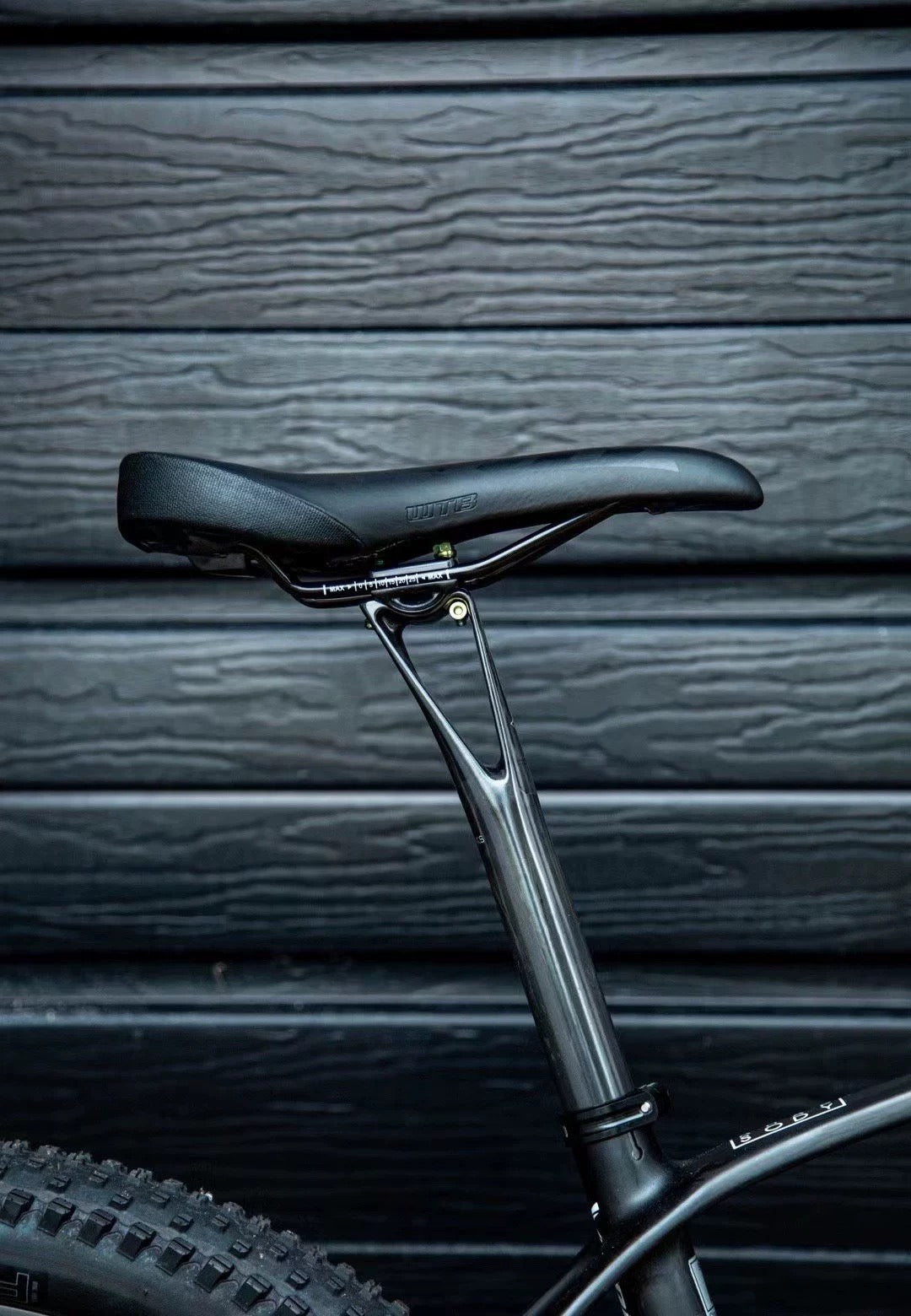 Carbon Fiber Bike Seatpost