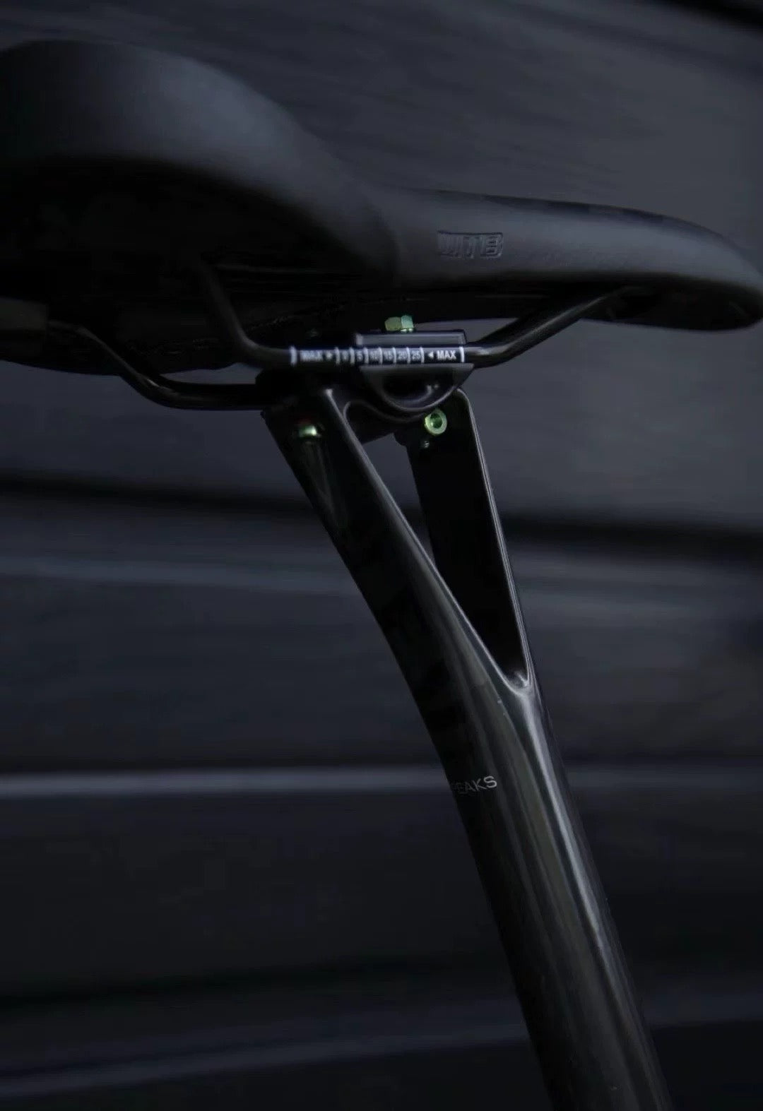 Carbon Fiber Bike Seatpost